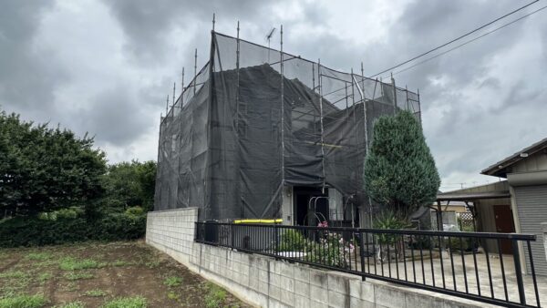 今回、つくば市方面で、ご依頼頂きました、足場工事です。
