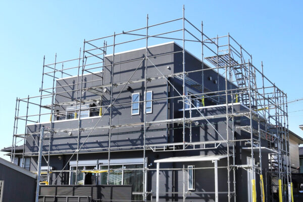 【施主様向け】くさび式足場は安全？組立手順について